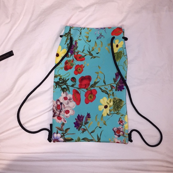 NEW TRIANGL BATHING SUIT WITH BAG - Picture 2 of 4